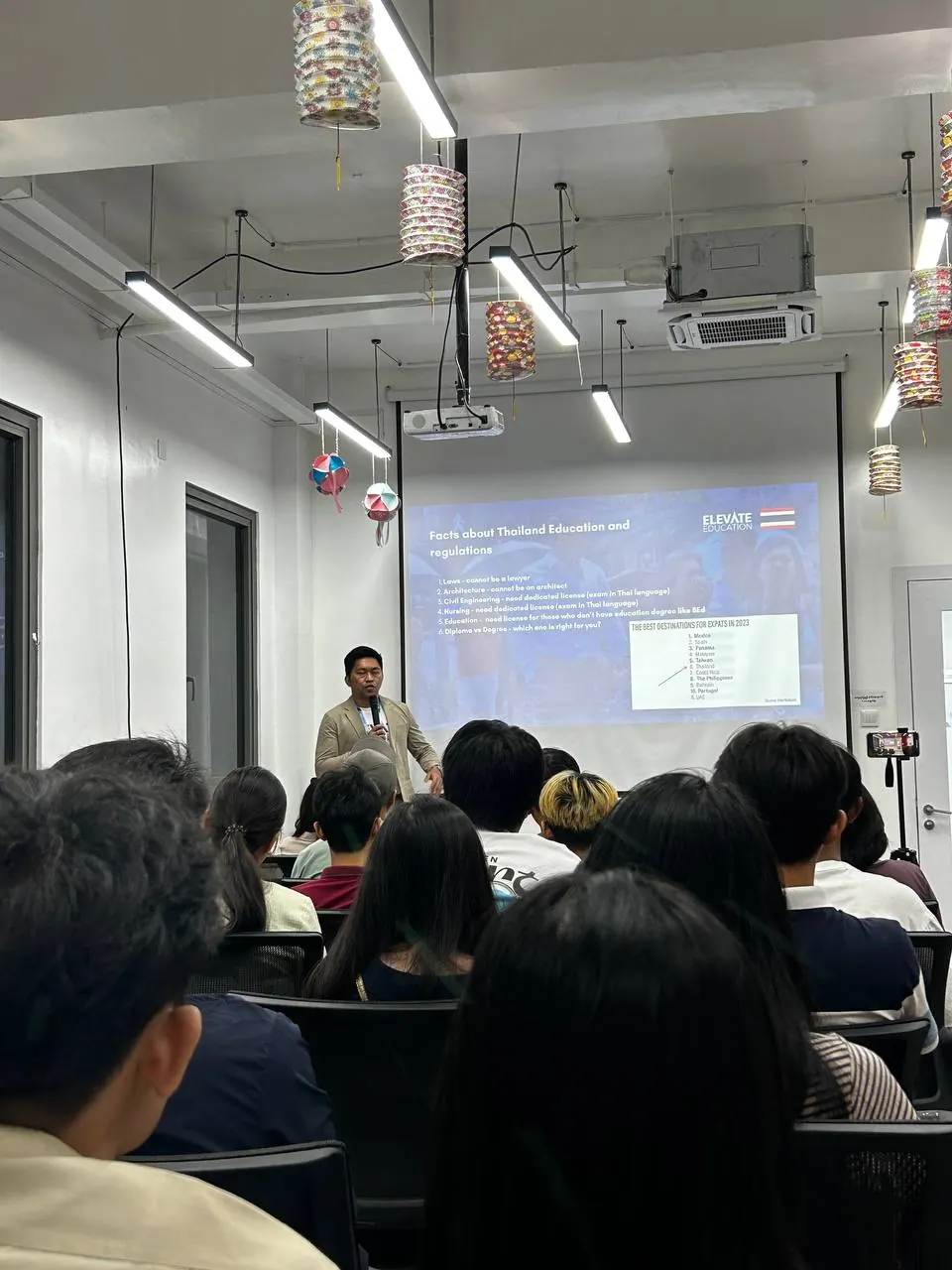 Photo from a Forward Society session